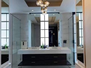 For rent 4 Beds house in Watthana, Bangkok