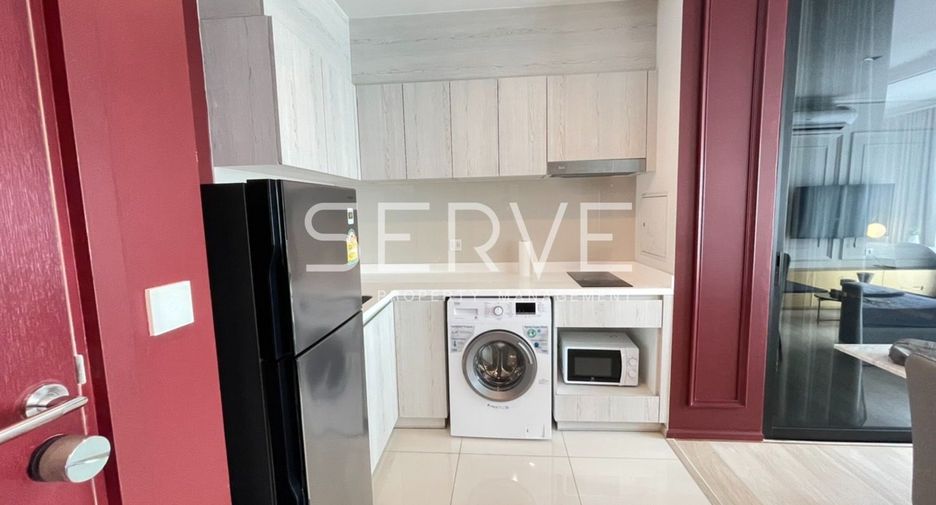For sale 2 bed condo in Pathum Wan, Bangkok