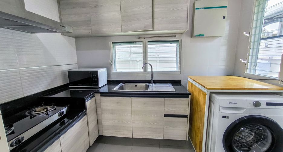 For rent 3 bedrooms house in Bang Phli, Samut Prakan