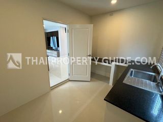 For rent 4 bedrooms house in Don Mueang, Bangkok