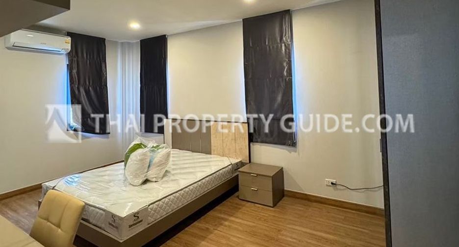 Haus zur Miete mit 4 Zimmer in Don Mueang, Bangkok