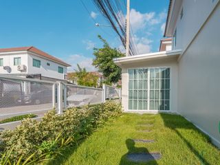 For rent 3 bed townhouse in East Pattaya, Pattaya