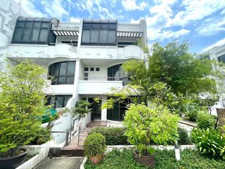 For sale 4 Beds house in Yan Nawa, Bangkok