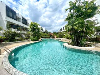 For sale 4 Beds house in Yan Nawa, Bangkok