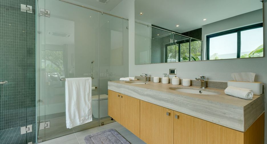 Villa zur Miete und zum Kauf mit 3 Zimmer in Thalang, Phuket