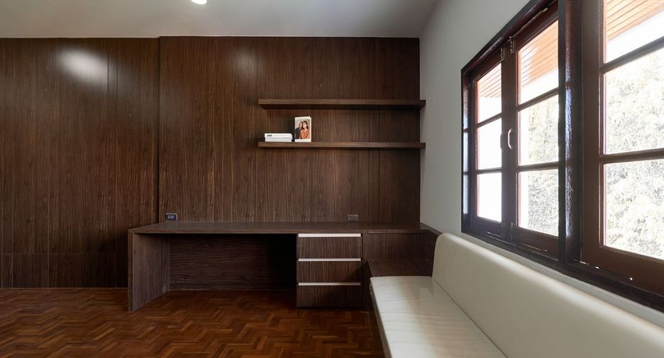 Casa adosada en venta de 4 habitaciones en Mae Rim, Chiang Mai