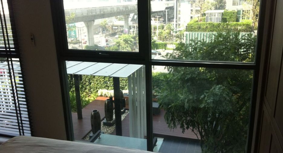 For rent 1 bed condo in Phra Khanong, Bangkok