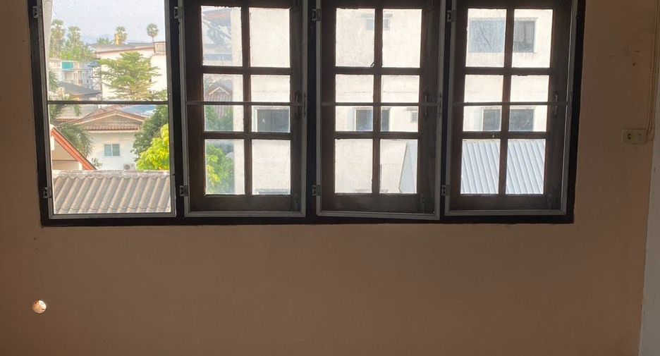 For sale retail Space in Mueang Lampang, Lampang