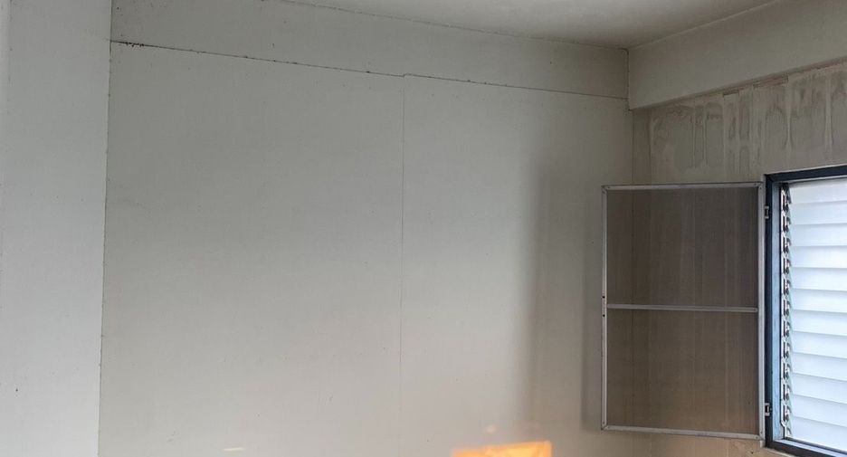 For sale retail Space in Mueang Lampang, Lampang