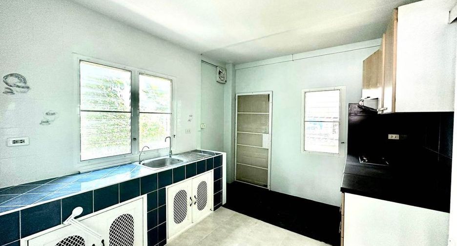 For sale 3 bedrooms house in Mueang Chiang Mai, Chiang Mai