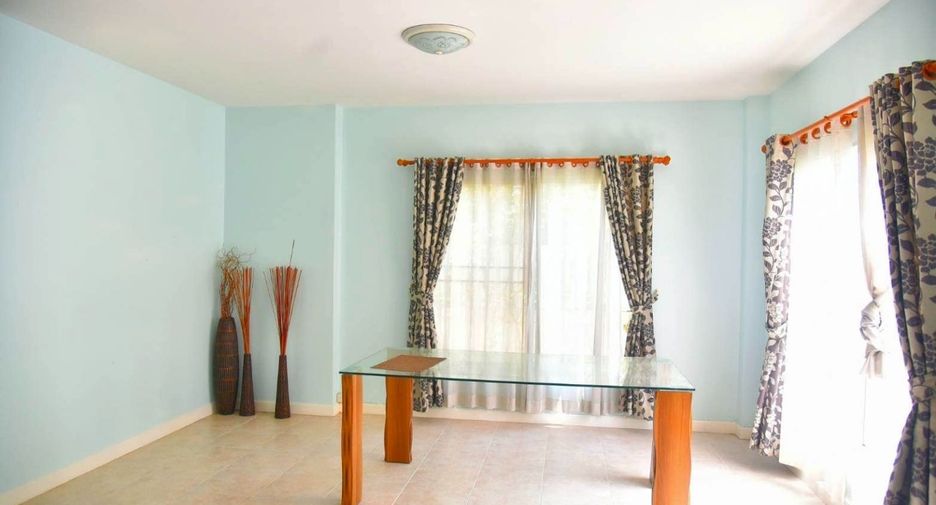 For sale 3 bedrooms house in Mueang Chiang Mai, Chiang Mai