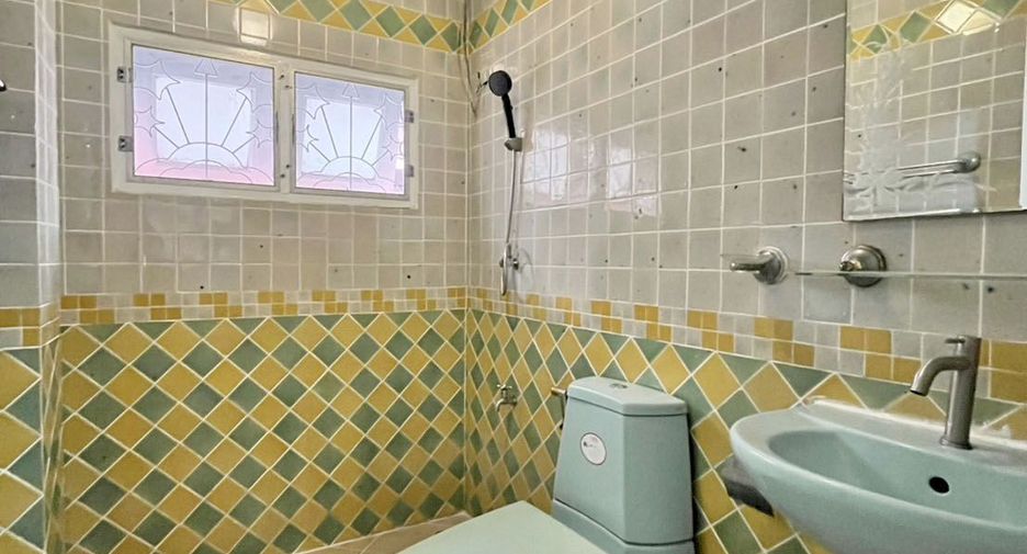 For rent 3 bedrooms house in Mueang Chiang Mai, Chiang Mai