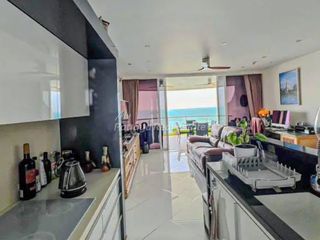 For sale 3 bedrooms condo in Na Jomtien, Pattaya