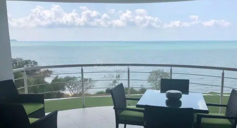 For sale 3 bedrooms condo in Sattahip, Chonburi