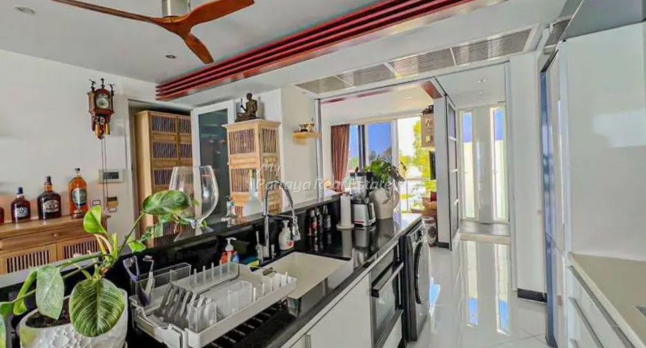 For sale 3 bedrooms condo in Sattahip, Chonburi