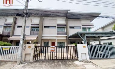 For sale 3 bedrooms townhouse in Pak Kret, Nonthaburi