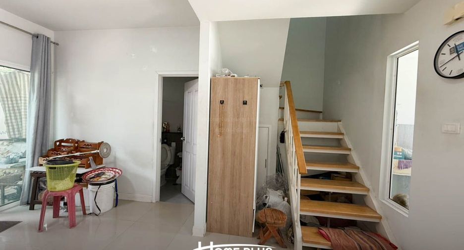 For rent and for sale 3 bedrooms townhouse in Khlong Sam Wa, Bangkok