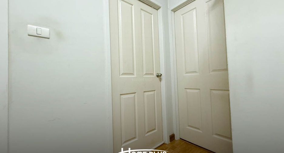 For rent and for sale 3 bedrooms townhouse in Khlong Sam Wa, Bangkok
