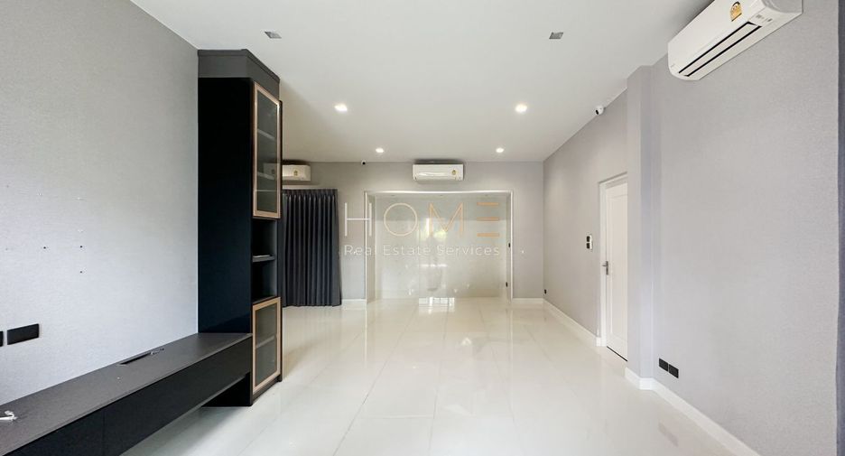 For sale 4 bedrooms house in Phasi Charoen, Bangkok