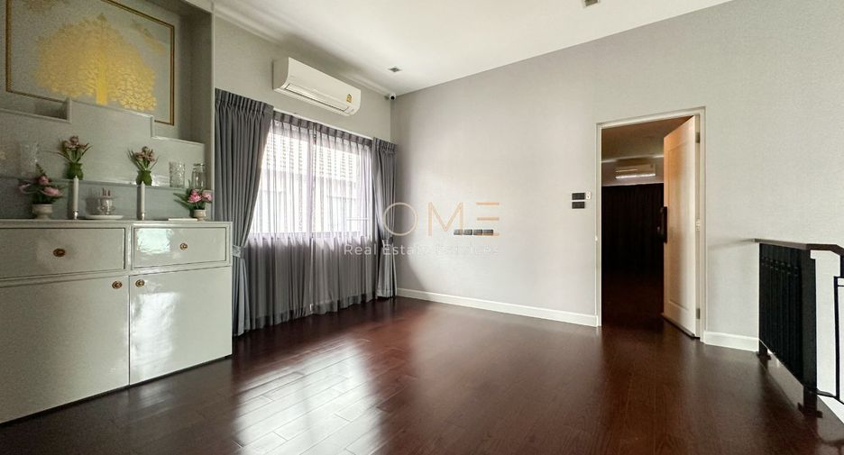 For sale 4 bedrooms house in Phasi Charoen, Bangkok