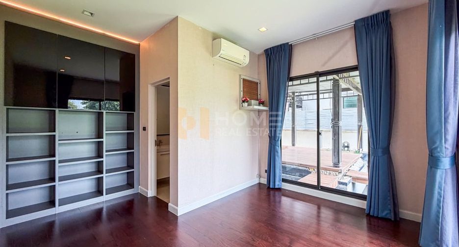 Haus zum Kauf mit 4 Zimmer in Phasi Charoen, Bangkok