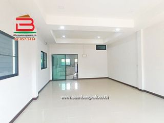 For sale 2 bedrooms house in Khlong Luang, Pathum Thani
