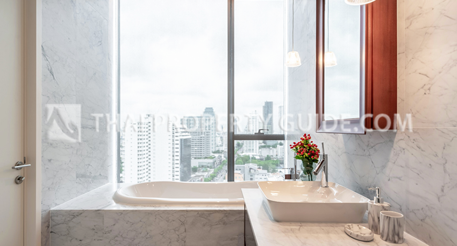 For rent and for sale 2 bedrooms condo in Watthana, Bangkok