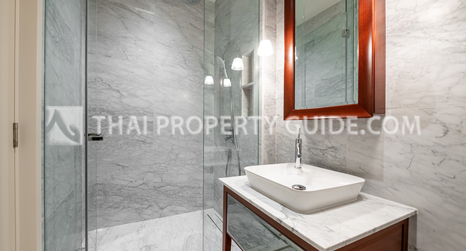 For rent and for sale 2 bedrooms condo in Watthana, Bangkok