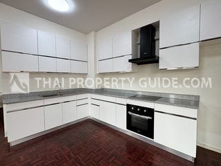 For rent 3 bedrooms house in Phaya Thai, Bangkok