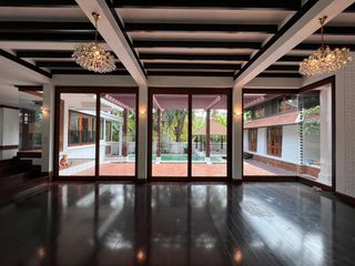 For rent 4 bed villa in Khlong Toei, Bangkok