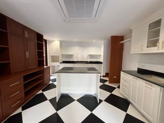 For rent 4 bed villa in Khlong Toei, Bangkok