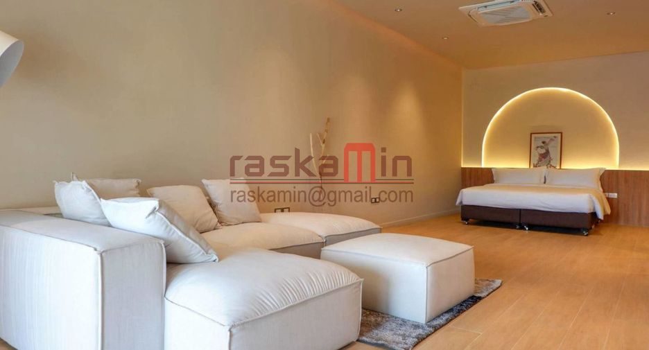 For rent そして for sale 4 ベッドルーム villa in Bang Lamung, Chonburi