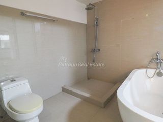 For sale 8 bed townhouse in Bang Lamung, Chonburi