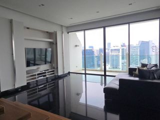 For sale 3 bed condo in Watthana, Bangkok