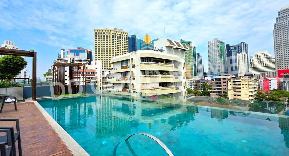 For sale 2 bedrooms condo in Khlong Toei, Bangkok