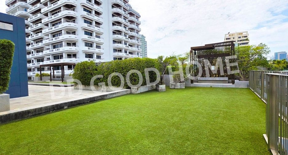 For sale 2 bedrooms condo in Khlong Toei, Bangkok