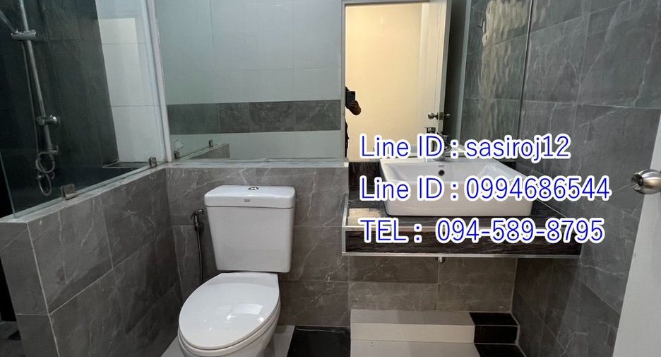 For rent 4 bedrooms townhouse in Bueng Kum, Bangkok