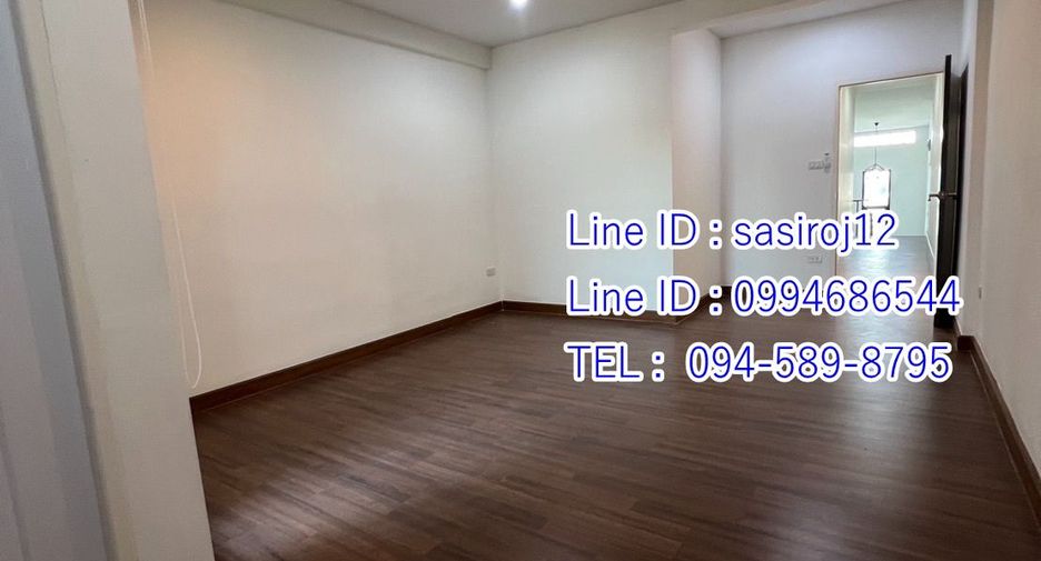 For rent 4 bedrooms townhouse in Bueng Kum, Bangkok