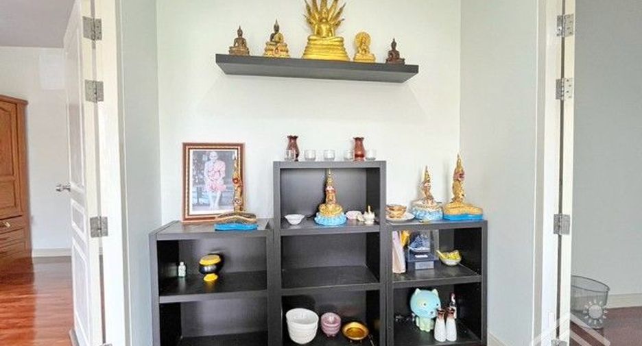 For rent 3 bedrooms house in Mueang Chon Buri, Chonburi