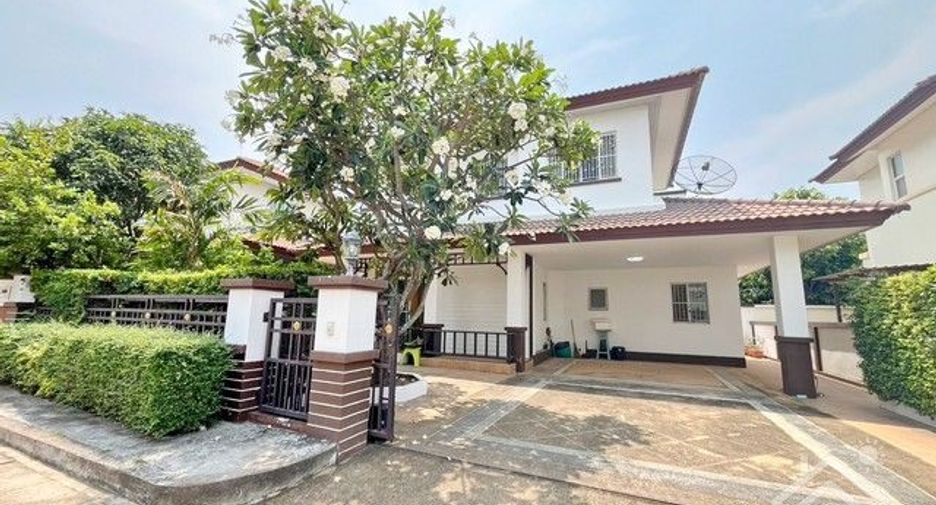For rent 3 bedrooms house in Mueang Chon Buri, Chonburi