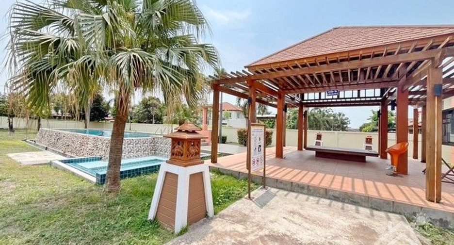 For rent 3 bedrooms house in Mueang Chon Buri, Chonburi