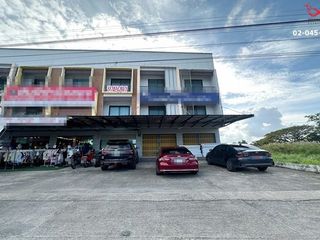 For rent そして for sale 3 Beds retail Space in Mueang Nakhon Ratchasima, Nakhon Ratchasima