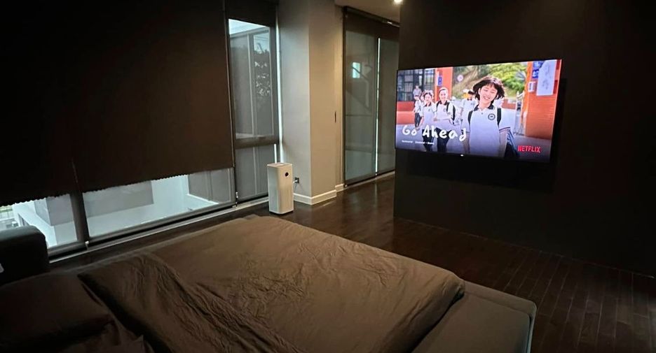 For rent 4 bedrooms house in Saphan Sung, Bangkok