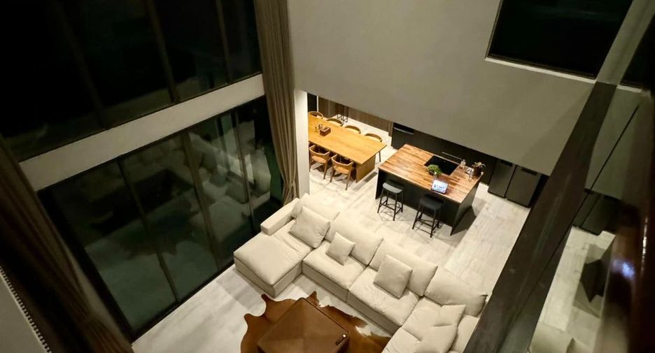 For rent 4 bedrooms house in Saphan Sung, Bangkok