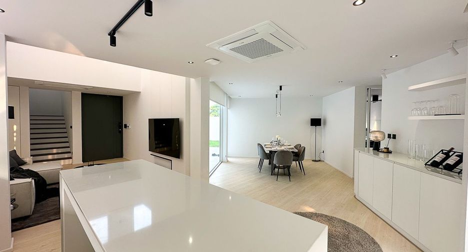 For rent and for sale 4 bedrooms house in Hang Dong, Chiang Mai