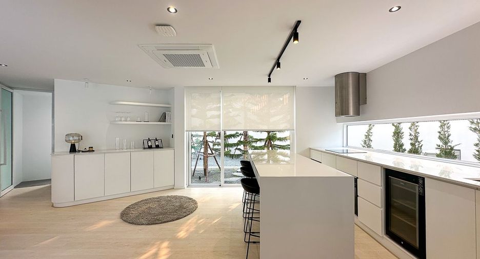 For rent and for sale 4 bedrooms house in Hang Dong, Chiang Mai