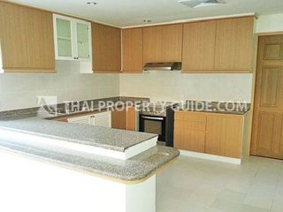 For rent 4 bed condo in Pak Kret, Nonthaburi