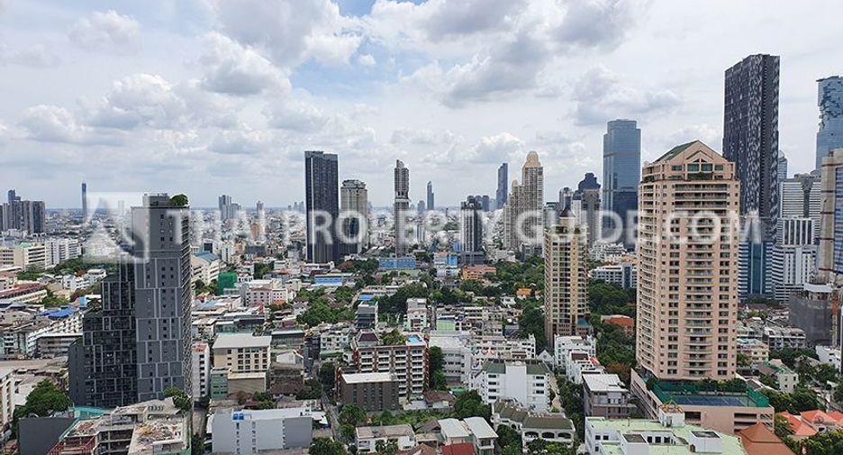 À louer 3 chambres condo à Sathon, Bangkok
