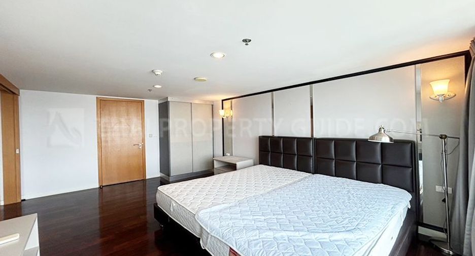 For rent 4 bedrooms condo in Khlong Toei, Bangkok