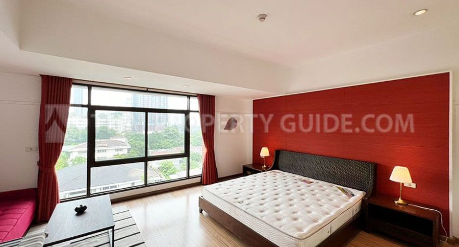 For rent 4 bedrooms condo in Watthana, Bangkok